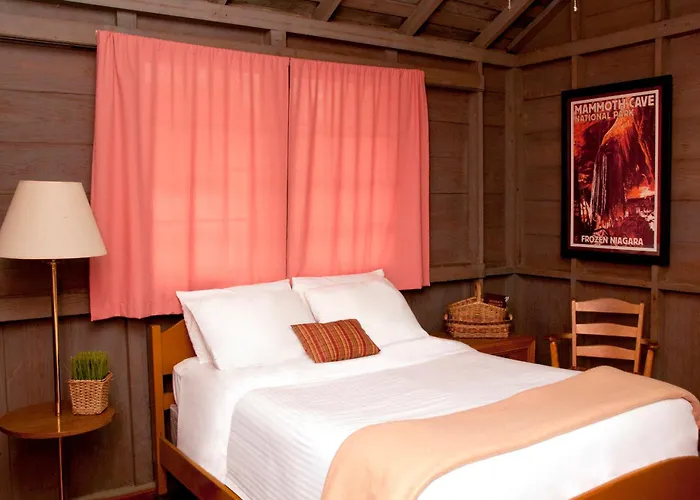 Best Hotels Near Mammoth Cave for Outdoor Lovers
